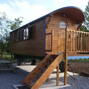 Hébergement de vacances Roulottes Des Trolls, La Boussac